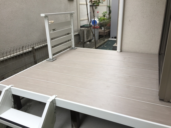 写真 2019-05-28 13 35 49 ラステラ人工木ウッドデッキ
